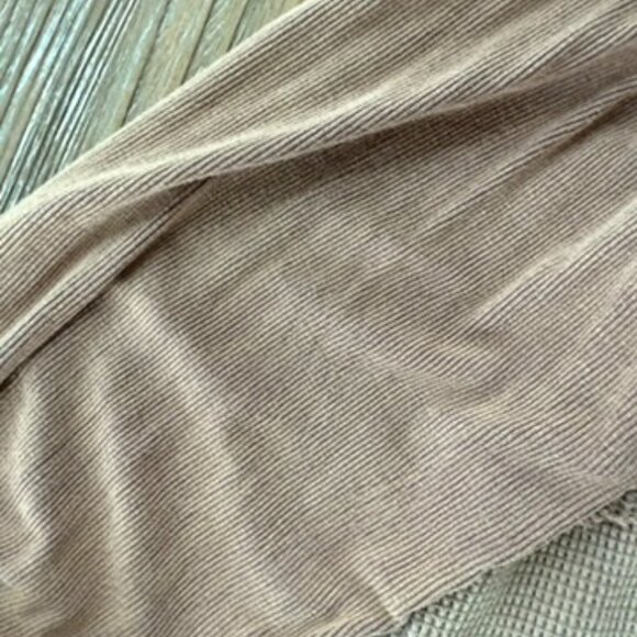 POL Top (S) Tan - Picture 3 of 6